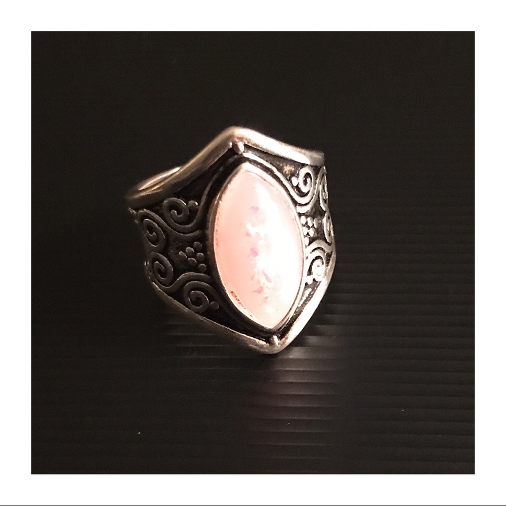 💕Antique Style Pink Ring